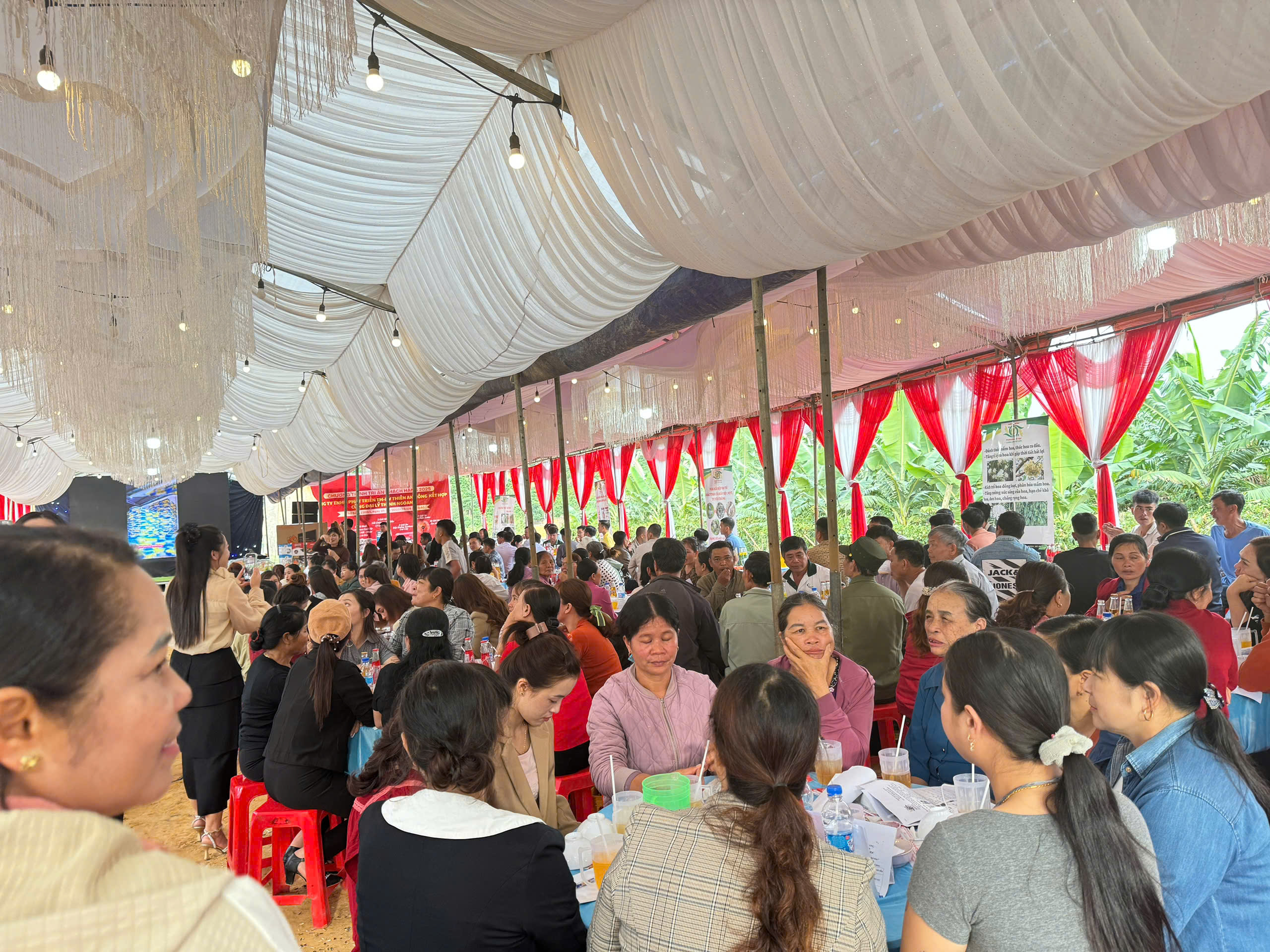 Công ty Thiên An Nông xin chúc mừng chương trình kỉ niệm 25 năm thành lập đại lí Thịnh Ngoan thành công tốt đẹp
